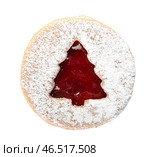 Вкусное печенье Linzer на белом фоне. Стоковое фото, фотограф Pixel_shot / Фотобанк Лори