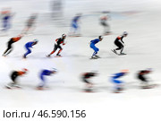 Конькобежцы на дистанции. Стоковое фото, фотограф Валерий Шарифулин / ТАСС / Фотобанк Лори
