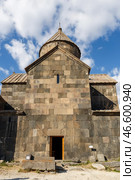 Exploring Vorotnavank Monastic Complex in Syunik Province, Armenia on a sunny day. Редакционное фото, фотограф Михаил Пряхин / Фотобанк Лори