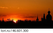 Церквь на закате. Стоковое фото, фотограф Владимир Смирнов / ТАСС / Фотобанк Лори