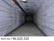 Подземная потерна одного из береговых укреплений периода второй мировой войны. An underground postern of one of the coastal fortifications of the Second World War period. Стоковое фото, фотограф Татьяна Д / Фотобанк Лори