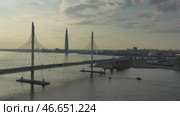Cable-stayed bridge in St.Petersburg (2019 год). Стоковое видео, видеограф Михаил Коханчиков / Фотобанк Лори