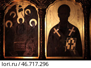 Икона святителя Николая и Троицы. Троицкий храм Реутова. Редакционное фото, фотограф Дмитрий Неумоин / Фотобанк Лори