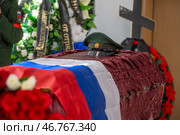 Похорны погибшего участника СВО. Стоковое фото, фотограф Sergey Rusanov / Фотобанк Лори
