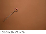 Логопедический инструмент для коррекции речи на цветном фоне. Стоковое фото, фотограф Pixel_shot / Фотобанк Лори
