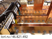 Медные шины в электротехническом оборудовании. Copper busbars in electrical equipment. Стоковое фото, фотограф Юрий Пуликов / Фотобанк Лори