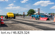FINOWFURT, GERMANY - JUNE 28, 2024: Start of the race. View from the starting line. Roadrunner's Paradise Race 61 Festival. Редакционное фото, фотограф Sergey Kohl / Фотобанк Лори