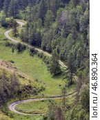View on old winding mountain road on slopes mountain pass Chike-Taman, in Altai. Стоковое фото, фотограф Сергей Пристяжнюк (Serg Zastavkin) / Фотобанк Лори