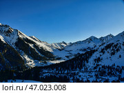 mountain Panorama kuehtai austria Winter Snow Skiing blue sky. Стоковое фото, фотограф Andreas Muth-Hegener / Фотобанк Лори