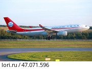 Airbus 330-200 авиакомпании Sichuan Airlines (2024 год). Редакционное фото, фотограф Александр Тарасенков / Фотобанк Лори