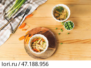 Тарелки вкусного заливного на столе. Стоковое фото, фотограф Pixel_shot / Фотобанк Лори