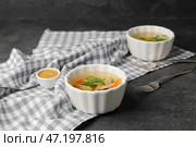 Чаша вкусного заливного на темном фоне. Стоковое фото, фотограф Pixel_shot / Фотобанк Лори