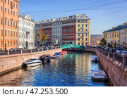 Сенной мост, доходный дом Безобразовой, Канал Грибоедова, Санкт-Петербург. Редакционное фото, фотограф Baturina Yuliya / Фотобанк Лори