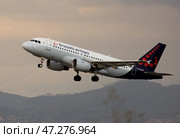 Brussels Airlines Airbus soaring from El Prat Airport (2020 год). Редакционное фото, фотограф Яков Филимонов / Фотобанк Лори