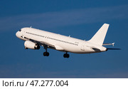 SmartLynx Airlines Estonia Airbus soaring from El Prat Airport (2020 год). Редакционное фото, фотограф Яков Филимонов / Фотобанк Лори