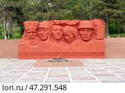 Мемориал героев Гражданской и Великой Отечественной войн, Элиста, Калмыкия, Россия (2023 год). Редакционное фото, фотограф Инна Грязнова / Фотобанк Лори