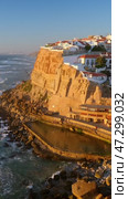 Scenic view of the seaside village of Azenhas do Mar, Portugal. Стоковое видео, видеограф Дмитрий Рухленко / Фотобанк Лори