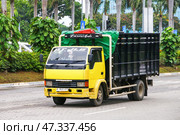 Mitsubishi Fuso Canter Colt Diesel 5. Редакционное фото, фотограф Art Konovalov / Фотобанк Лори