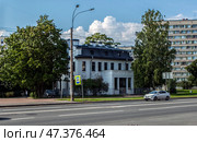 Особняк купца Дмитрия Алексеевича Котлова. Проспект Тореза, дом № 8. Санкт-Петербург (2024 год). Редакционное фото, фотограф Сергей Афанасьев / Фотобанк Лори