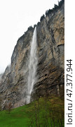 Waterfall in Interlaken, Switzerland. april 2012. Стоковое фото, фотограф Александр Карпенко / Фотобанк Лори