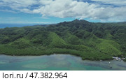 Mangrove sea landscape in tropical coastal region. Стоковое видео, видеограф Михаил Коханчиков / Фотобанк Лори