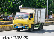 Mitsubishi Fuso Canter Colt Diesel 5. Редакционное фото, фотограф Art Konovalov / Фотобанк Лори