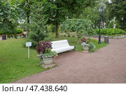 Карякинский сад в городе Рыбинске. Ярославская область, Россия (2024 год). Стоковое фото, фотограф Елена Коромыслова / Фотобанк Лори