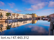 Аничков дворец, Аничков мост, река Фонтанка, Санкт-Петербург. Стоковое фото, фотограф Baturina Yuliya / Фотобанк Лори