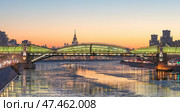 Мост Богдана Хмельницкого. Закат. Декабрь 2020. Редакционное фото, фотограф Юрий Кирсанов / Фотобанк Лори