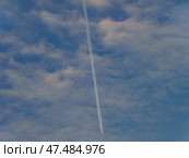 Силуэт самолета в небе. Стоковое фото, фотограф YuryKara / Фотобанк Лори
