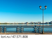 Promenade along the Kazanka River early in the morning in the city of Kazan. Russia (2022 год). Стоковое фото, фотограф Константин Лабунский / Фотобанк Лори