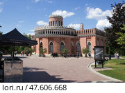 Третий Кавалерский корпус в усадьбе Царицыно. Москва (2022 год). Редакционное фото, фотограф Елена Орлова / Фотобанк Лори