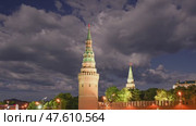 Night view of the Moscow Kremlin, Russia (most popular view). Against the background of a beautiful sky with clouds. Стоковое видео, видеограф Владимир Журавлев / Фотобанк Лори