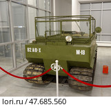 Гусеничный транспортер-амфибия Studebaker M29 Weasel. Музей военной техники. Музейный комплекс УГМК, Верхняя Пышма (2021 год). Редакционное фото, фотограф Алексей Иванов / Фотобанк Лори