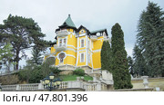 Здание в стиле модерн в Кисловодске (2024 год). Стоковое фото, фотограф Николай Рыбин / Фотобанк Лори