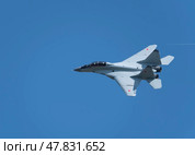 Moscow Russia Zhukovsky Airfield 25 July 2021: aerobatic MiG-35 perfoming demonstration flight of the international aerospace salon MAKS-2021 (2019 год). Стоковое фото, фотограф Фотограф / Фотобанк Лори