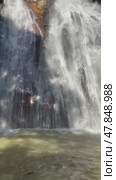 Waterfall Hin Lad video (2023 год). Стоковое видео, видеограф Ирина Гильмуллина / Фотобанк Лори