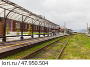 Thecoast of Lake Baikal in summer. A view of the platform of the historic railway station Port Baikal - a tourist attraction of the Circum-Baikal Railway (2023 год). Стоковое фото, фотограф Виктория Катьянова / Фотобанк Лори