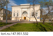 Административный корпус Городской больницы №1 имени Н.И.Пирогова (Первая Градская) Редакционное фото, фотограф Владимир Чинин / Фотобанк Лори