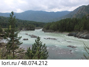 Confluence two rivers, turquoise and blue color into one river Katun. Стоковое фото, фотограф Екатерина Якименко / Фотобанк Лори