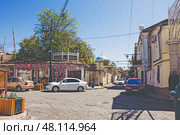 Крым, Евпатория, курорт, старый город, улица, автомобили, архитектура, городская среда. Редакционное фото, фотограф Андрей Макаренко / Фотобанк Лори