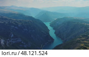 Piva river canyon aerial Montenegro. Стоковое видео, видеограф Михаил Коханчиков / Фотобанк Лори