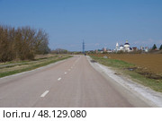 Дорога, ведущая из Коломны к  Богородице-Рождественскому Бобреневу мужскому монастырю. Стоковое фото, фотограф Илюхина Наталья / Фотобанк Лори