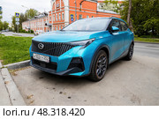 GAC GS3 subcompact crossover parked in city street. Front side view. Редакционное фото, фотограф Константин Григорьев / Фотобанк Лори