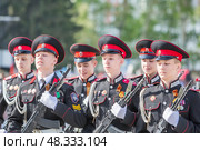 Парад Победы 9 мая, посвящённый 80-й годовщине Победы в Великой Отечественной войне, на главной площади им. М. Горького. Город Бердск, Новосибирская область, Западная Сибирь. Редакционное фото, фотограф Евгений Мухортов / Фотобанк Лори
