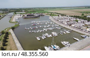 Marina di Porto Reno Dock, Casalborsetti, Ravenna, Italy. Drone view footage. Стоковое видео, видеограф Jose Leonardo Marino Coronado / Фотобанк Лори