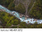 View of Cherek gorge in the Caucasus mountains. Стоковое фото, фотограф Юлия Белоусова / Фотобанк Лори