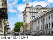 Доходный дом А.И. Шамшина по адресу: г. Москва, ул. Знаменка, д. 8/13, стр. 1. Редакционное фото, фотограф Господин Никто / Фотобанк Лори