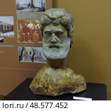 Бюст И.Б. Твердышева, экспонат Белорецкого историко-краеведческого музея. Башкортостан, город Белорецк. Редакционное фото, фотограф Алексей Иванов / Фотобанк Лори