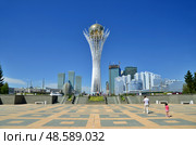 Water Green Boulevard in Astana. symbol of Kazakhstan (2011 год). Редакционное фото, фотограф Александр Карпенко / Фотобанк Лори